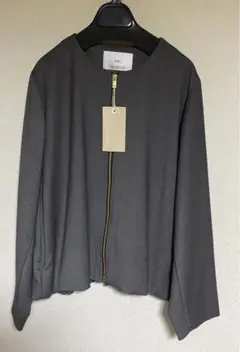★新品★ イネド　大きいサイズ　レディースブルゾン　15号サイズ