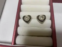 シャネル CHANEL ハートピアス