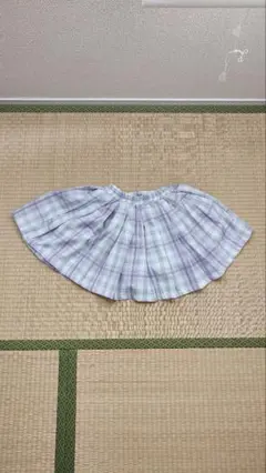 紫と水色のチェック柄スカート