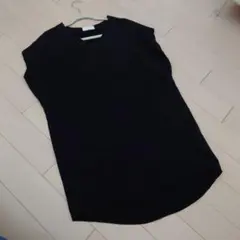 RIVE DROITE 黒 Vネック 半袖チュニック
