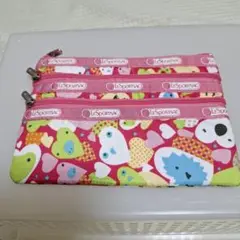 LeSportsac カラフルポーチ 3段ポケット付き