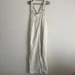 ニコアンド　ホワイトサロペット クロスストラップ