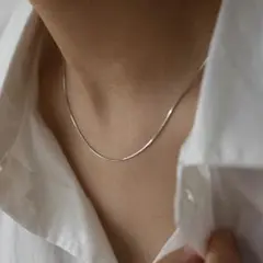 シンプルスネークネックレス　シルバー