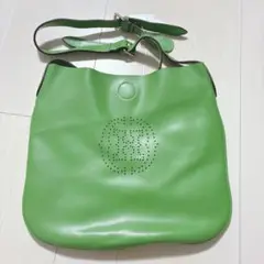 新品未使用　ショルダーバック　グリーン