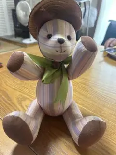 ストライプクマのぬいぐるみ