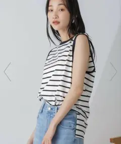 ストライプノースリーブTシャツ