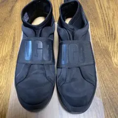 UGG レディースハイカットスニーカー 黒