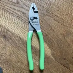 Item thumbnail for item 679b7f6a-fd6c-412f-9428-43226b3d9163