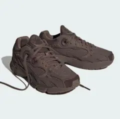 adidas astir ブラウン