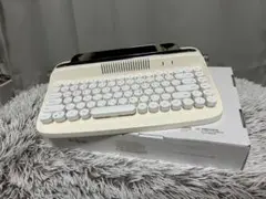 【美品】Actto Bluetooth キーボード レトロデザイン