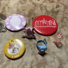 キャラクターグッズセット（ピンバッジ・リング）