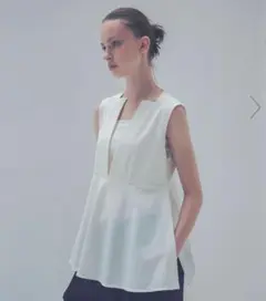 ★値下げ中★DRESSLAVE 深Vネックプルオーバー