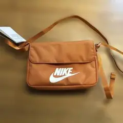 Nike ショルダーバッグ オレンジ 3L
