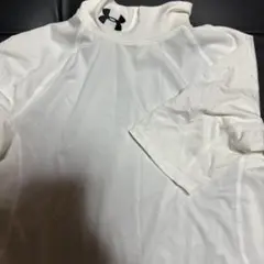 Under Armour ホワイト ハイネック アンダーシャツ