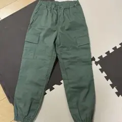 美品　ユニクロ　グリーンカーゴパンツ 150