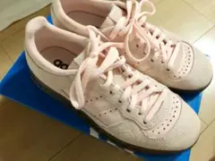 adidas スニーカー レディース