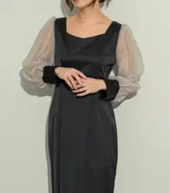 NEUNA シアーサテン切り替えロングドレスワンピース