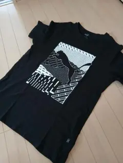 PUMA グラフィックプリント Tシャツ 黒