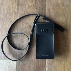 VALENTINO ブラックレザー ショルダーバッグ