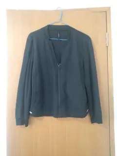 ジャケット 黒 長袖