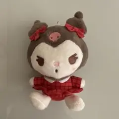 赤色のリボン付きぬいぐるみマスコット