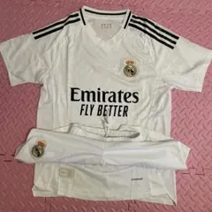 激安！サッカーユニフォーム！レアルマドリードホーム、上下セットパンツ、Lサイズ
