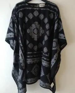 ☆新品☆ 幾何学模様 トップス 綿100% ブラック