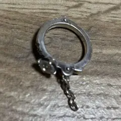 Justin Davis 手錠型リング