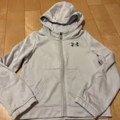 美品アンダーアーマー　130cm