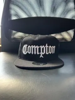 Compton コンプトン スナップバックキャップ　黒
