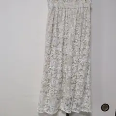 しまむらフラワー刺繍ロングスカート Mサイズ 淡い白