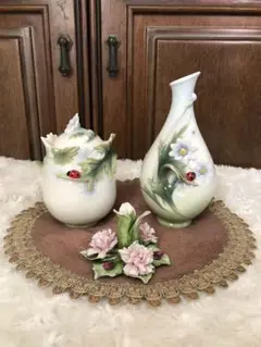 FRANZ 台湾の高級陶磁器　一輪挿しとシュガーポット　ペンスタンド