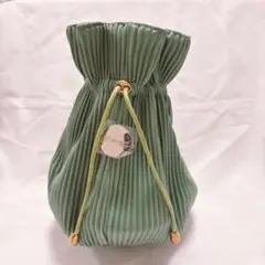 未使用❤️巾着袋 PUレザー 化粧ポーチ おしゃれ 小物入れ グリーン