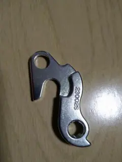 TREKのディレーラーハンガー