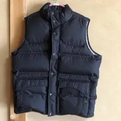 ダウンベスト