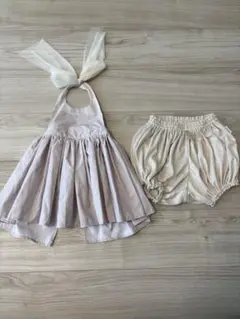 MARLMARLベージュ エプロンとショートパンツセット
