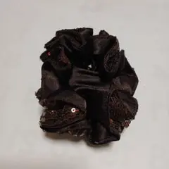 ヘアクリップ スパンコールシュシユ型