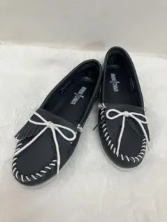⭐︎美品⭐︎MINNETONKAネイビー25cm フリンジモカシン 合成皮革