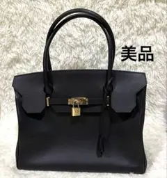 ⭐️ハンドバッグ トートバッグ レザー ブラック 南京錠 金具 A4収納