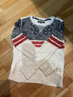 TOMMY HILFIGER トレーナー 122