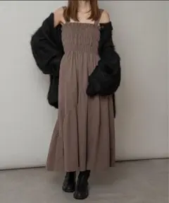 raffime シャーリング肩リボンキャミワンピース