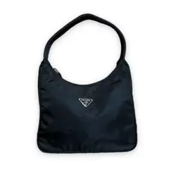 【美品】PRADA アクセサリーポーチ 黒 ナイロン 三角プレート
