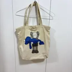 カウズ トートバッグ KAWS ユニクロ コラボ キャンバス