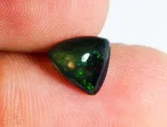 #B25 ブラックオパール 7×7mm 1ct