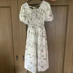 新品！花柄ロングワンピース