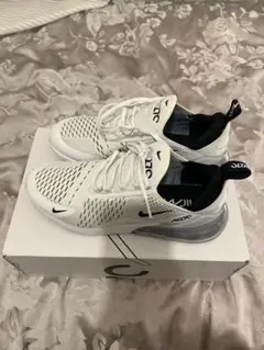 NIKE AIR MAX 270 スニーカー