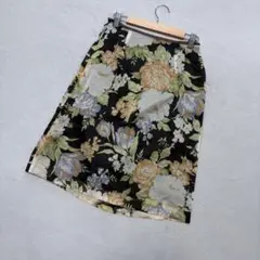【ノーブランド】花柄フレアスカート マルチカラー ひざ丈 W61 春夏物
