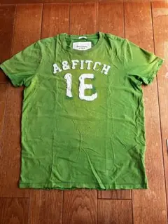 Abercrombie & Fitch メンズ tシャツ