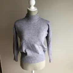 グレー ハイネック セーター 花柄刺繍