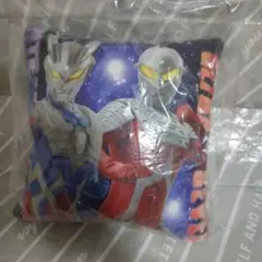 ウルトラマンゼロ　ウルトラセブン　クッション